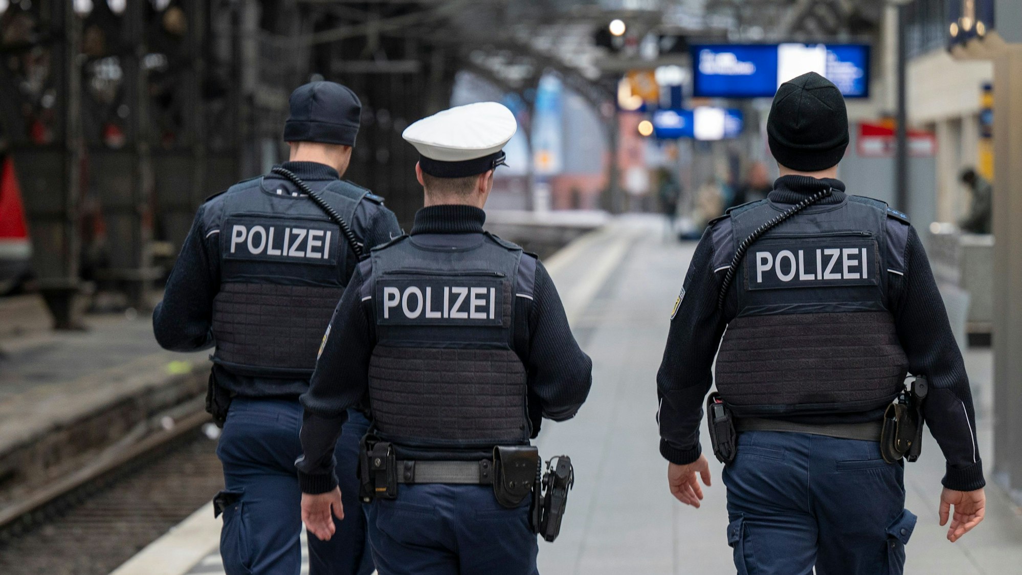 Zivilfahnder der Polizei beobachteten den Diebstahl. (Symbolfoto)