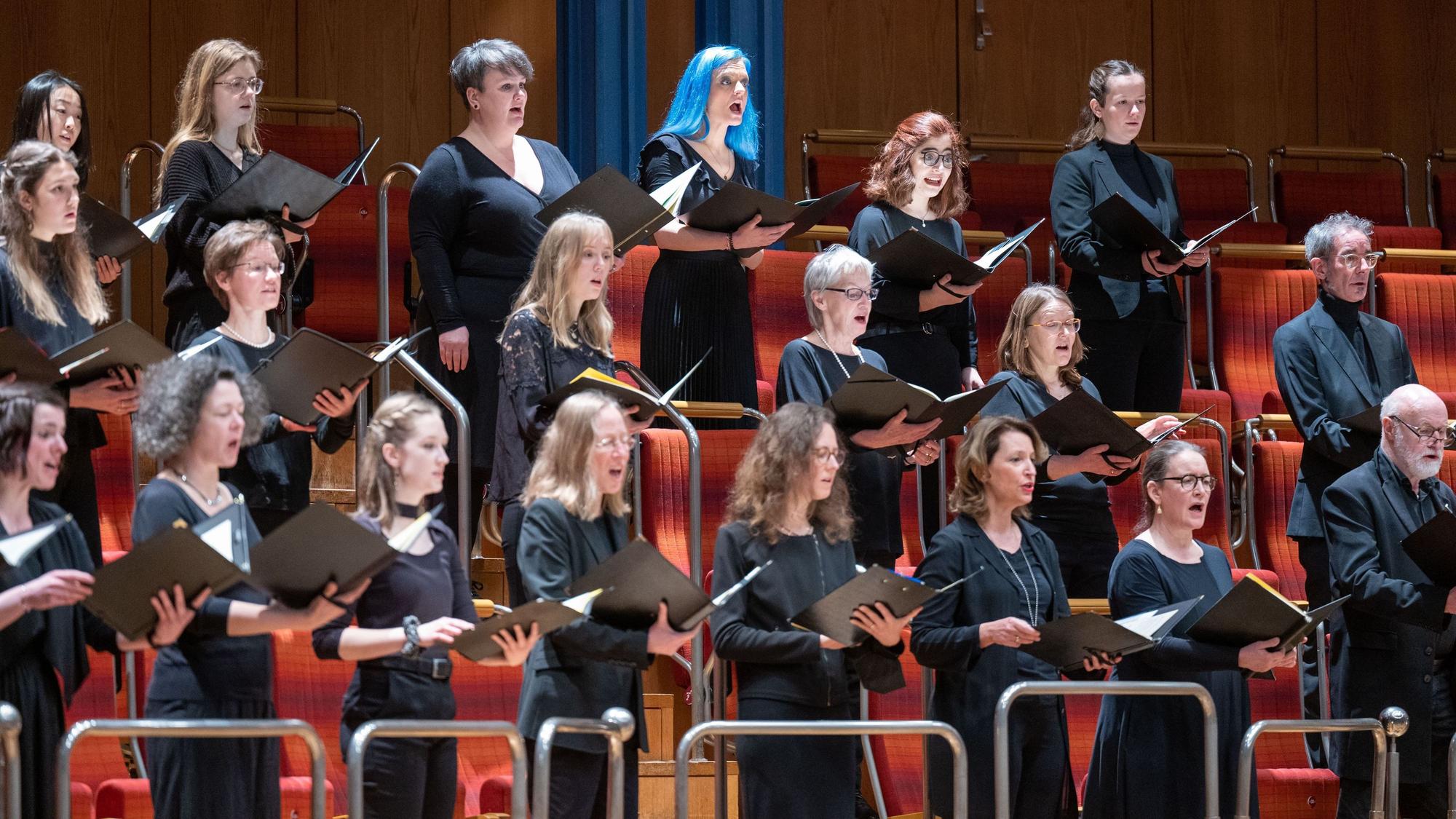 09.01.2022, Köln: Sänger des Chors Kölner Kurrende in der Philharmonie.
