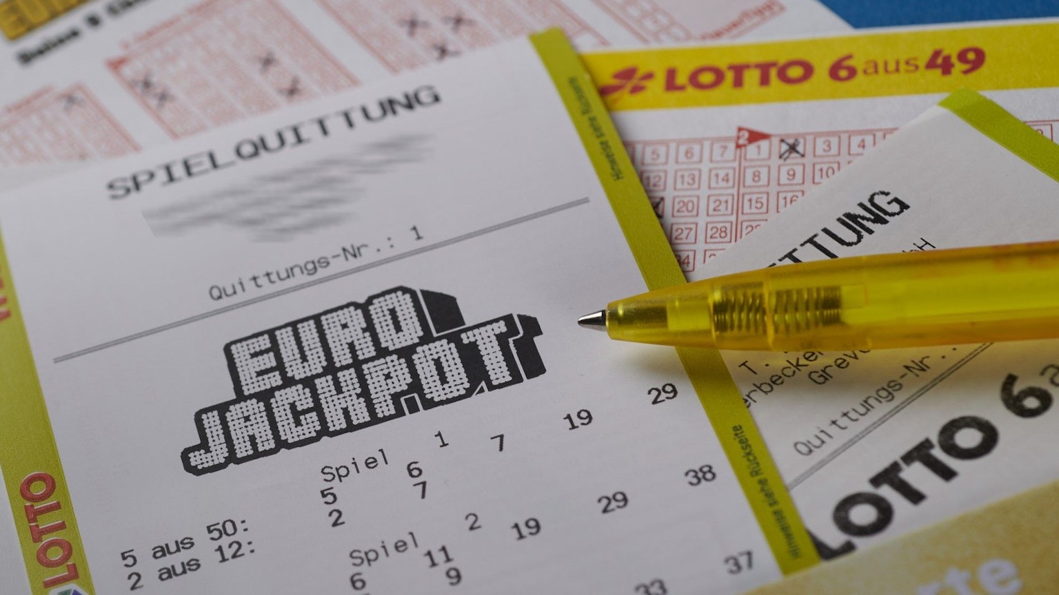 Großes Glück dank Eurojackpot und LOTTO 6aus49. Bei beiden Lotterien wurden vergangenes Wochenende Hochgewinne erzielt.