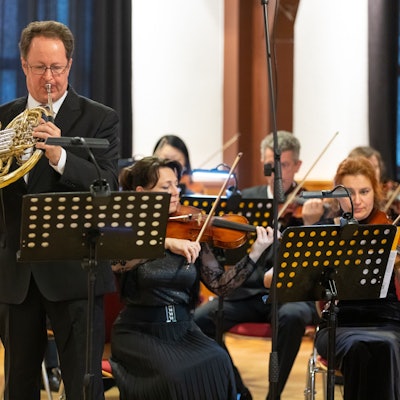 Der Hornist Michael Nassauer interpretierte zusammen mit dem Orchester ein Konzert von Richard Strauss.