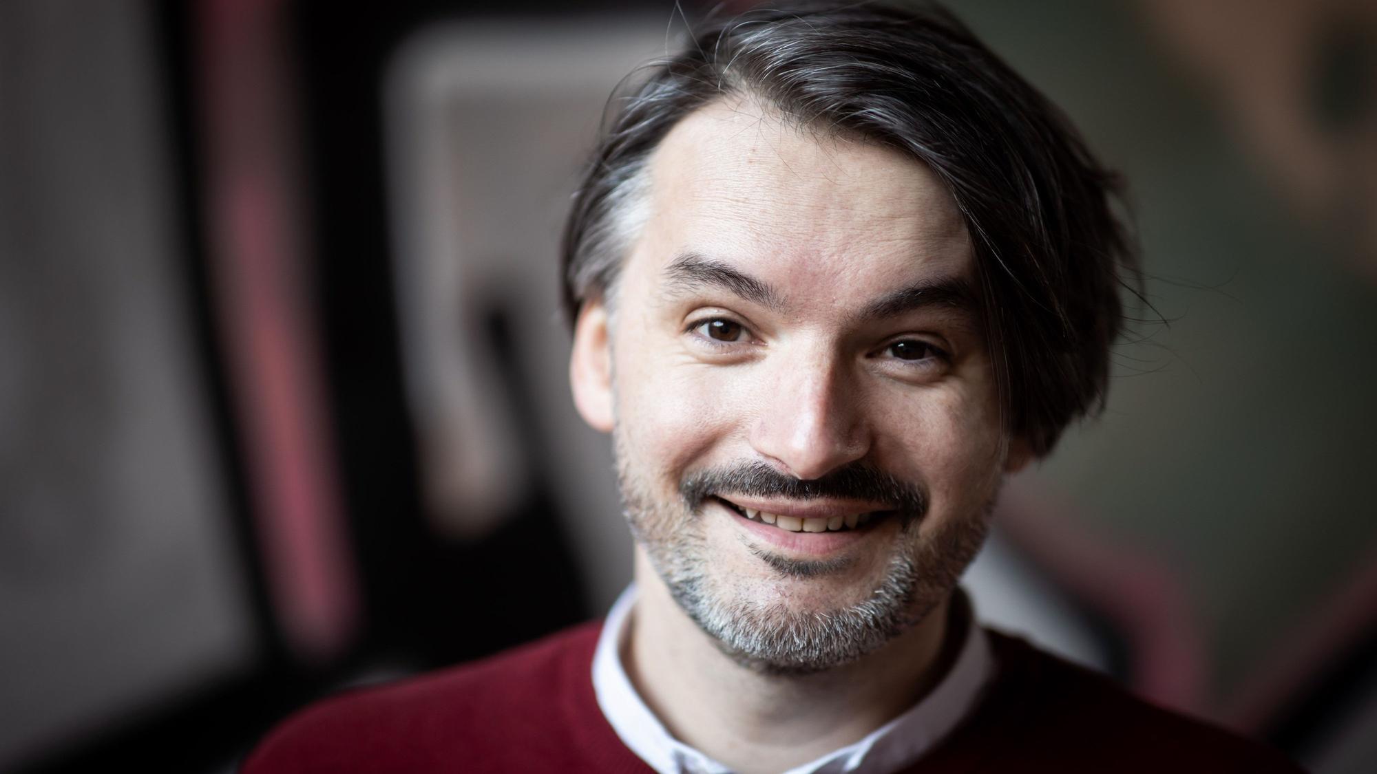 Sasa Stanišić , Schriftsteller, bei einem Fototermin.