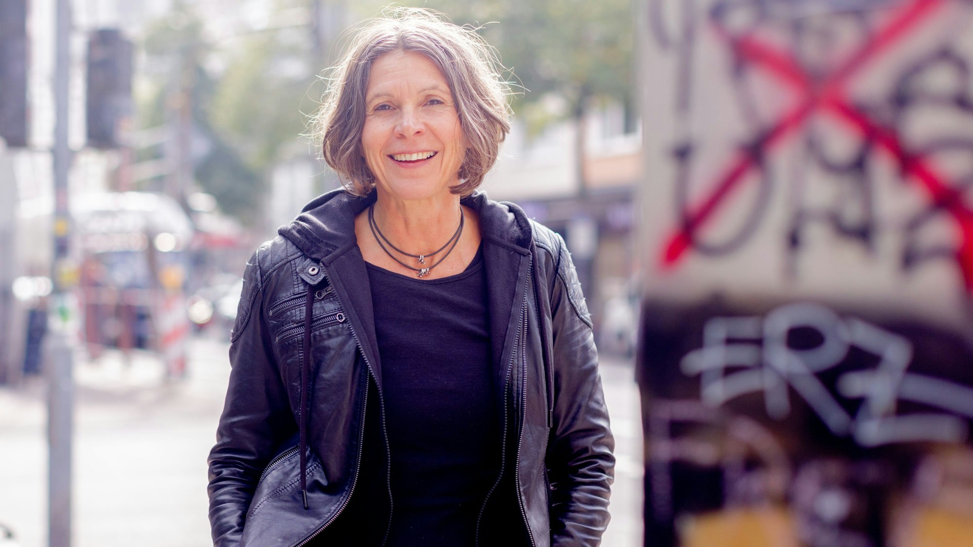 Die Kölner Grünen-Fraktionschefin Christiane Martin, aufgenommen an der Venloer Straße in der Innenstadt in Köln.