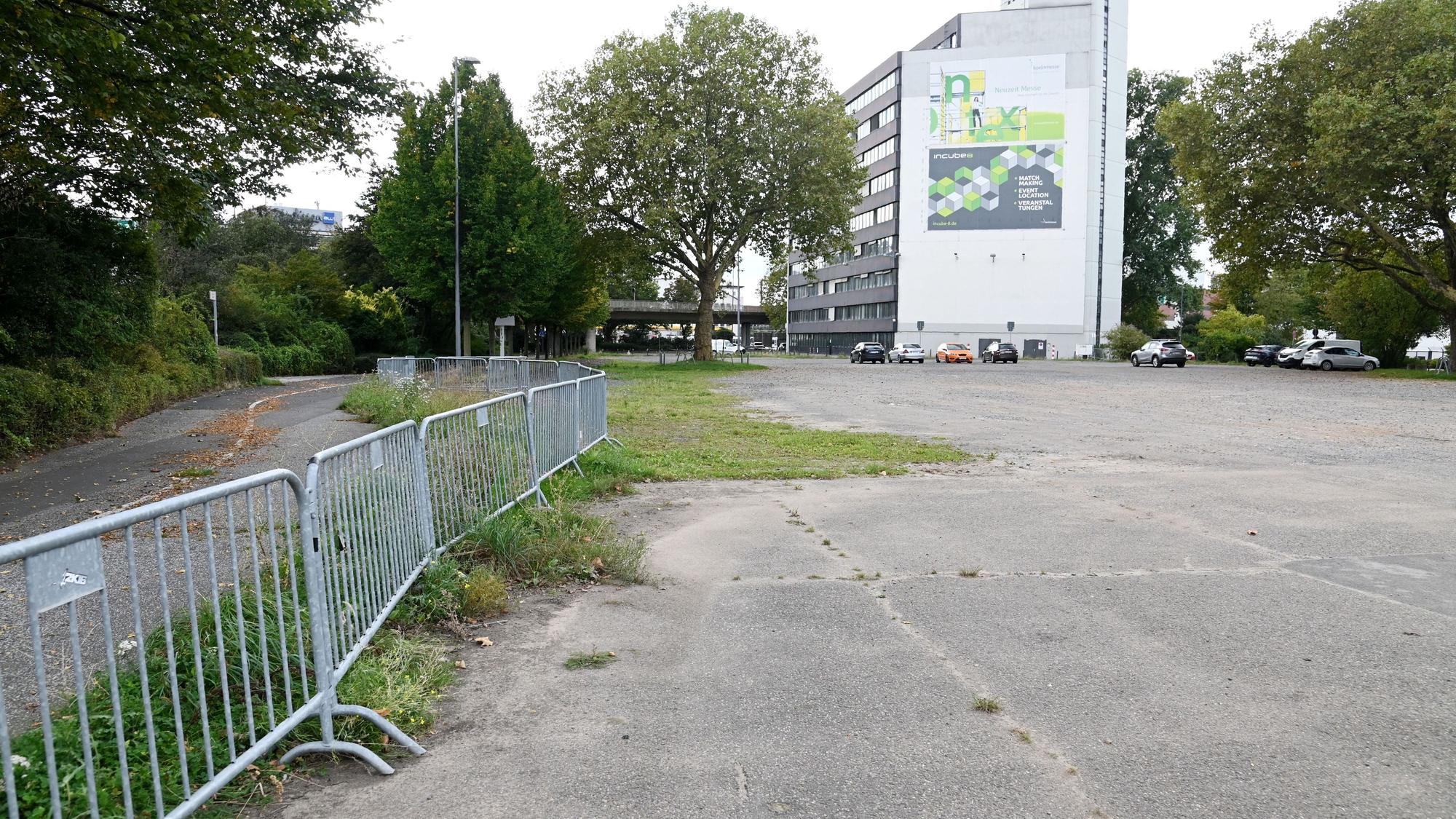 Auf dem Grundstück an der Deutz-Mülheimer Straße soll das Hochhaus gebaut werden.