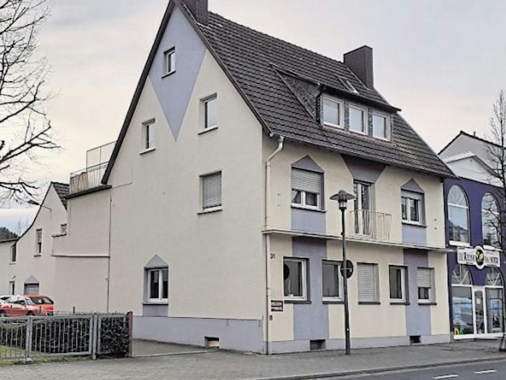 Haus mit Anbauten