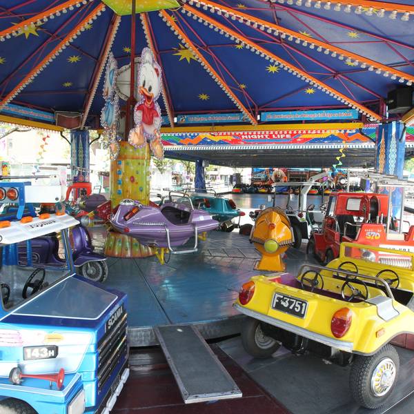 Ein Kinderkarussell