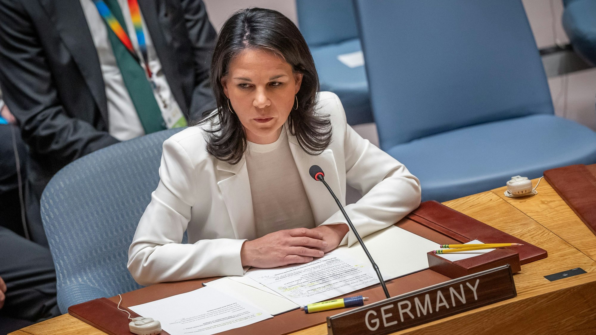 24.09.2024, USA, New York: Annalena Baerbock (Bündnis90/Die Grünen), Außenministerin, spricht in der Sitzung des UN Sicherheitsrates bei der 79. Generaldebatte der UN-Vollversammlung. Zu dem größtem diplomatischen Treffen des Jahres über knapp eine Woche werden am Hauptsitz der Vereinten Nationen in New York etwa 120 Staats- und Regierungschefs erwartet. Foto: Michael Kappeler/dpa +++ dpa-Bildfunk +++