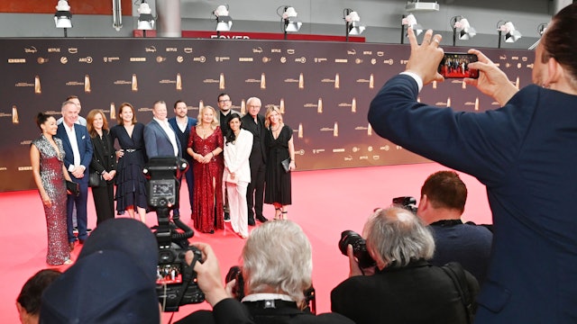 25.09.2024 Köln. Der Deutsche Fernsehpreis. Einlass und Roter Teppich. Foto: Alexander Schwaiger