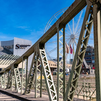 Die Drehbrücke am Schokoladenmuseum muss saniert werden.