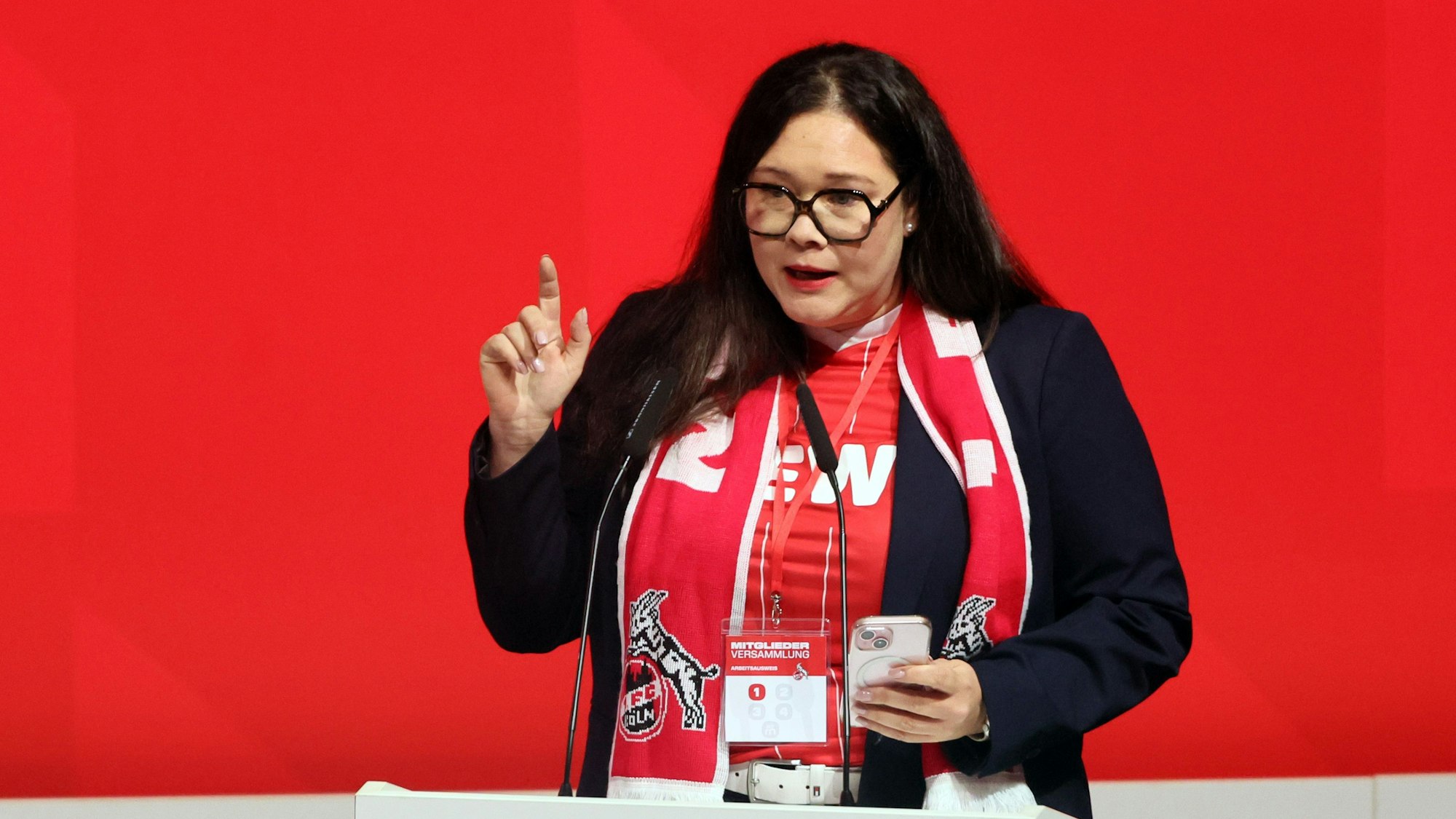 Stacy Krott bei ihrer Bewerbungsrede; die Managerin fuhr das zweitbeste Ergebnis des Abends ein.