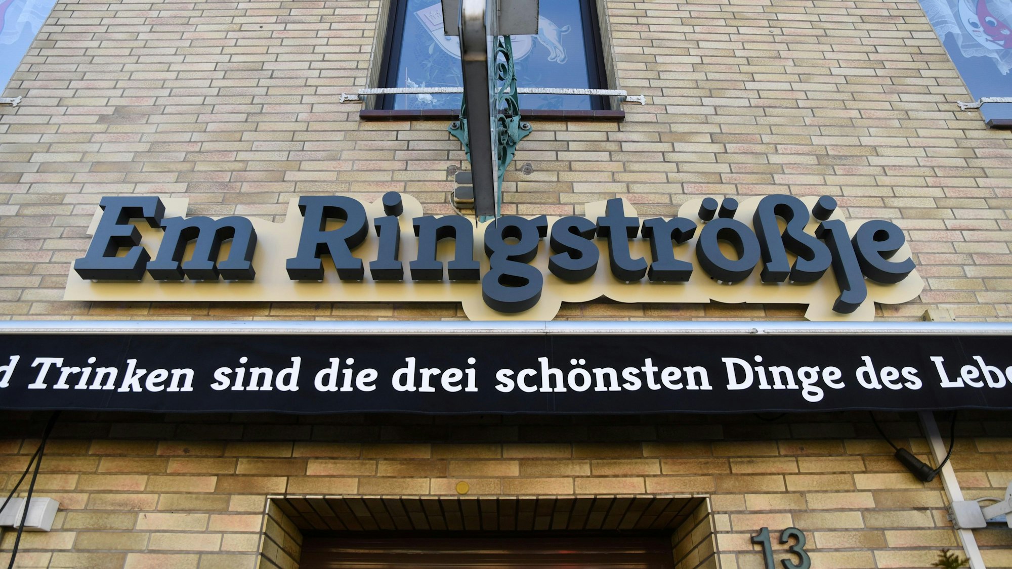 Das Lokal „Em Ringströßje“ in Köln-Müngersdorf feiert Jubiläum.
