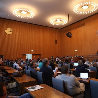 Blick in den Stadtratsaal.