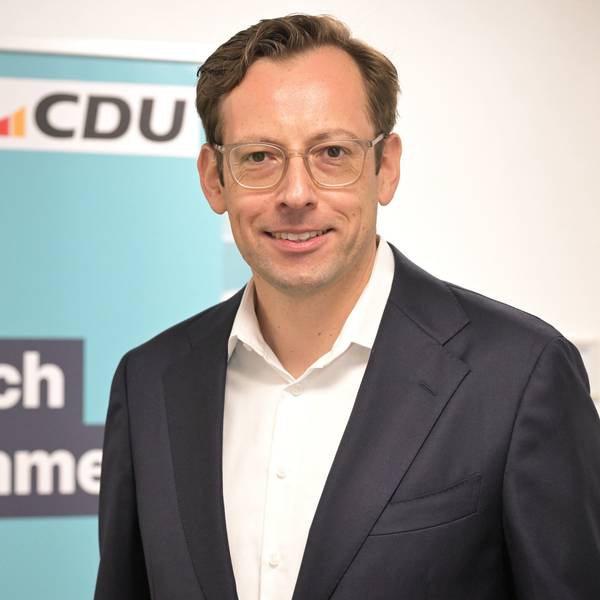 Im CDU-Center in Bergisch Gladbach stellt sich der designierte Bürgermeisterkandidaten Alexander Felsch vor