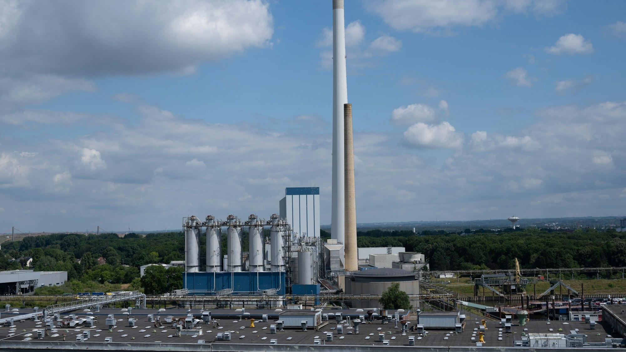 Blick auf das Heizkraftwerk in Merkenich