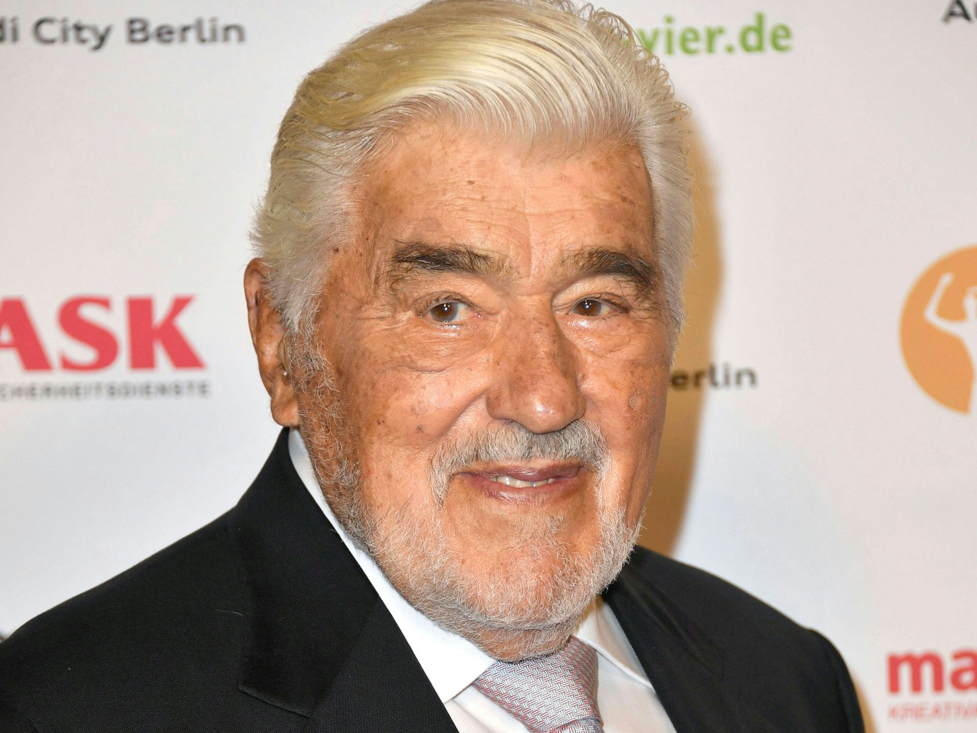 Mario Adorf bei der 63. Verleihung vom Ernst-Lubitsch-Preis 2021 in der Astor Film Lounge.