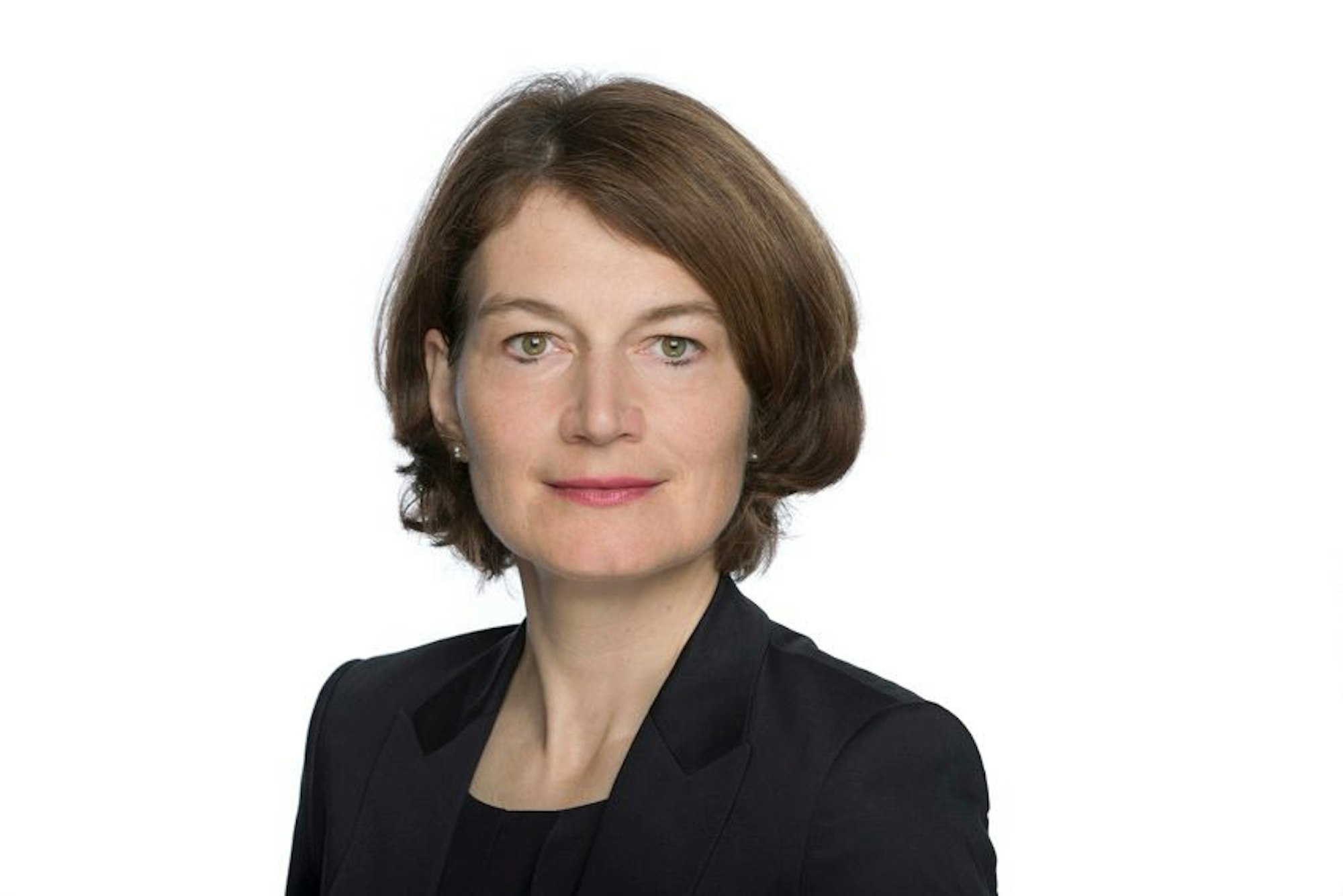 Das Bild zeigt die neue Besitzerin der Villa Sophienhöhe Theresia Foge.