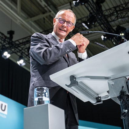Friedrich Merz, CDU-Bundesvorsitzender und Unionsfraktionsvorsitzender, spricht auf dem 46. Landesparteitag der CDU Nordrhein-Westfalen.