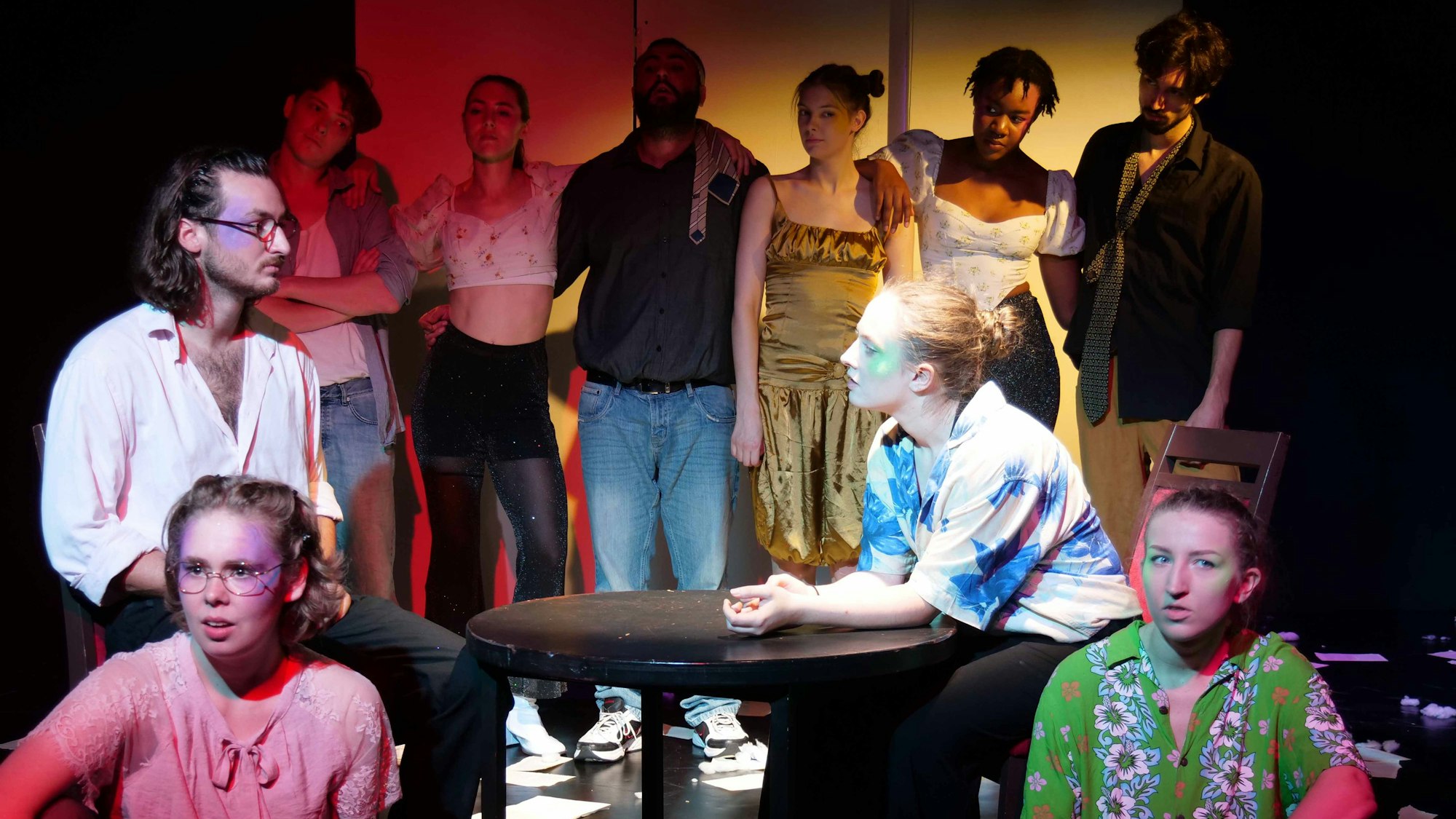 Die Schauspielschule der Studiobühne spielte im Kaufhof in Siegburg