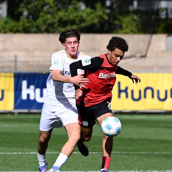 28.09.2024, Fussball-A-Jugend-Bayer 04 - Wiesbaden
rechts: Montrell Culbreath (Bayer)
Foto: Uli Herhaus