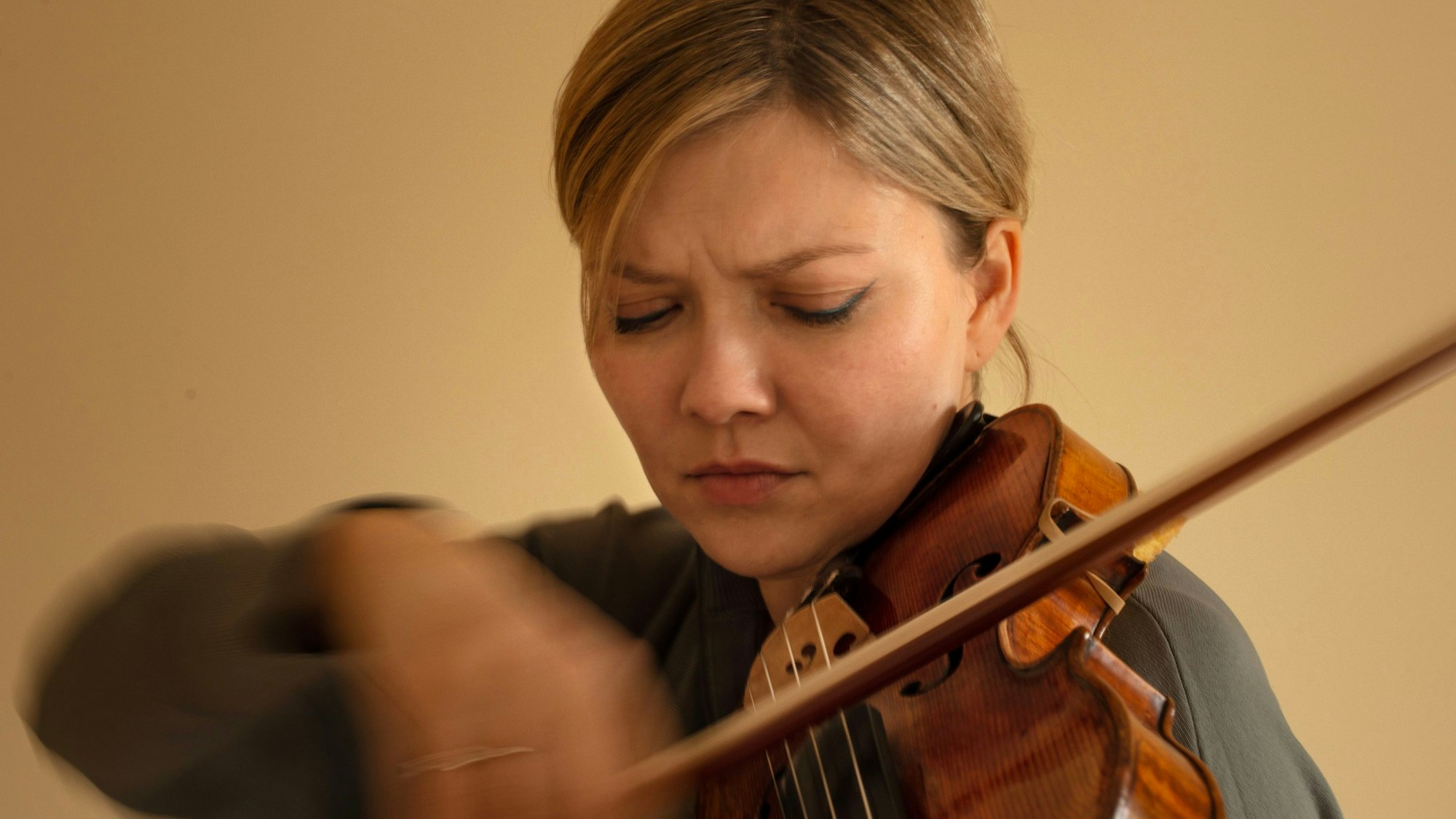 Geigerin Alina Ibragimova.