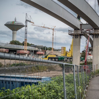 Kreuz Leverkusen-West, die Autobahn rückt an Wiesdorf heran.. Foto: Ralf Krieger