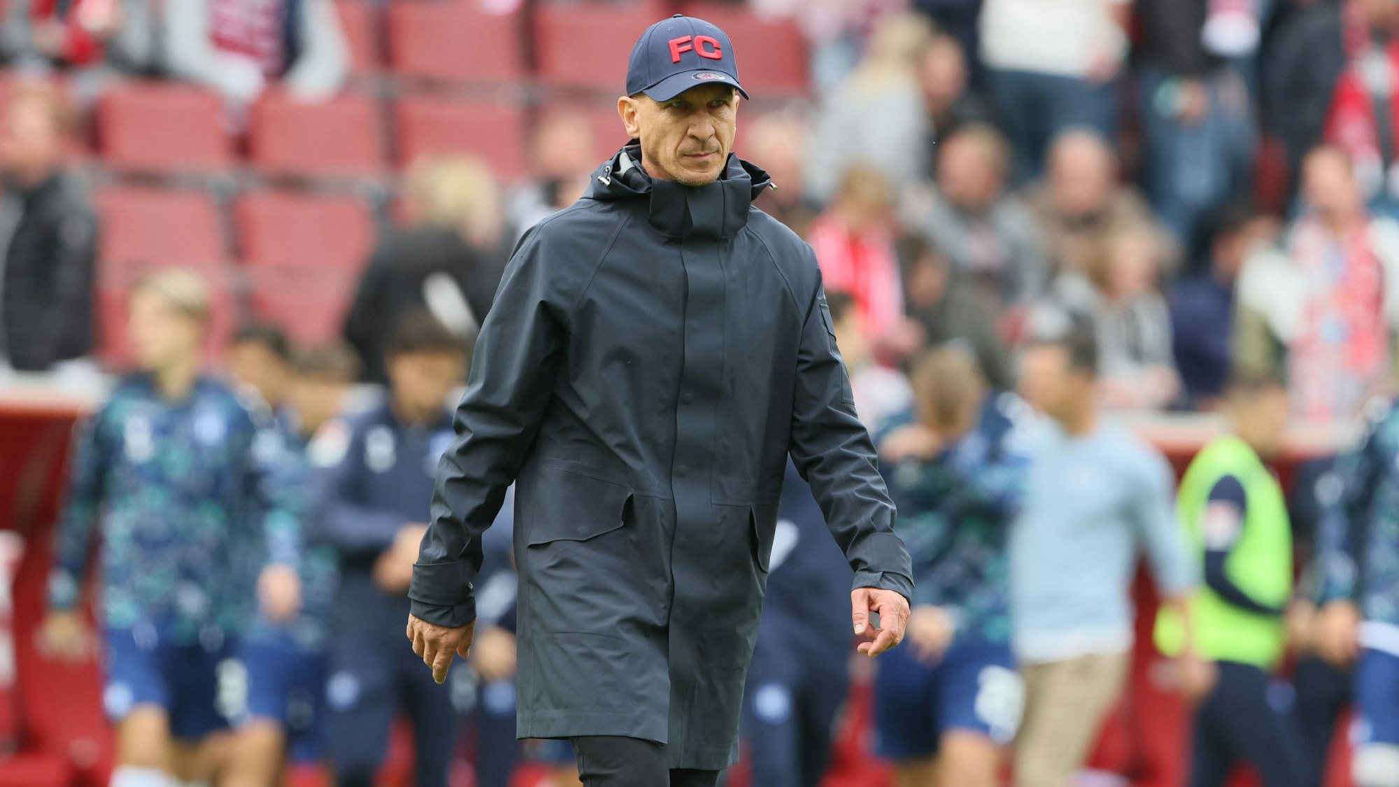 FC-Trainer Gerhard Struber ist nach dem Schlußpfiff gegen Karlsruhe bedient.