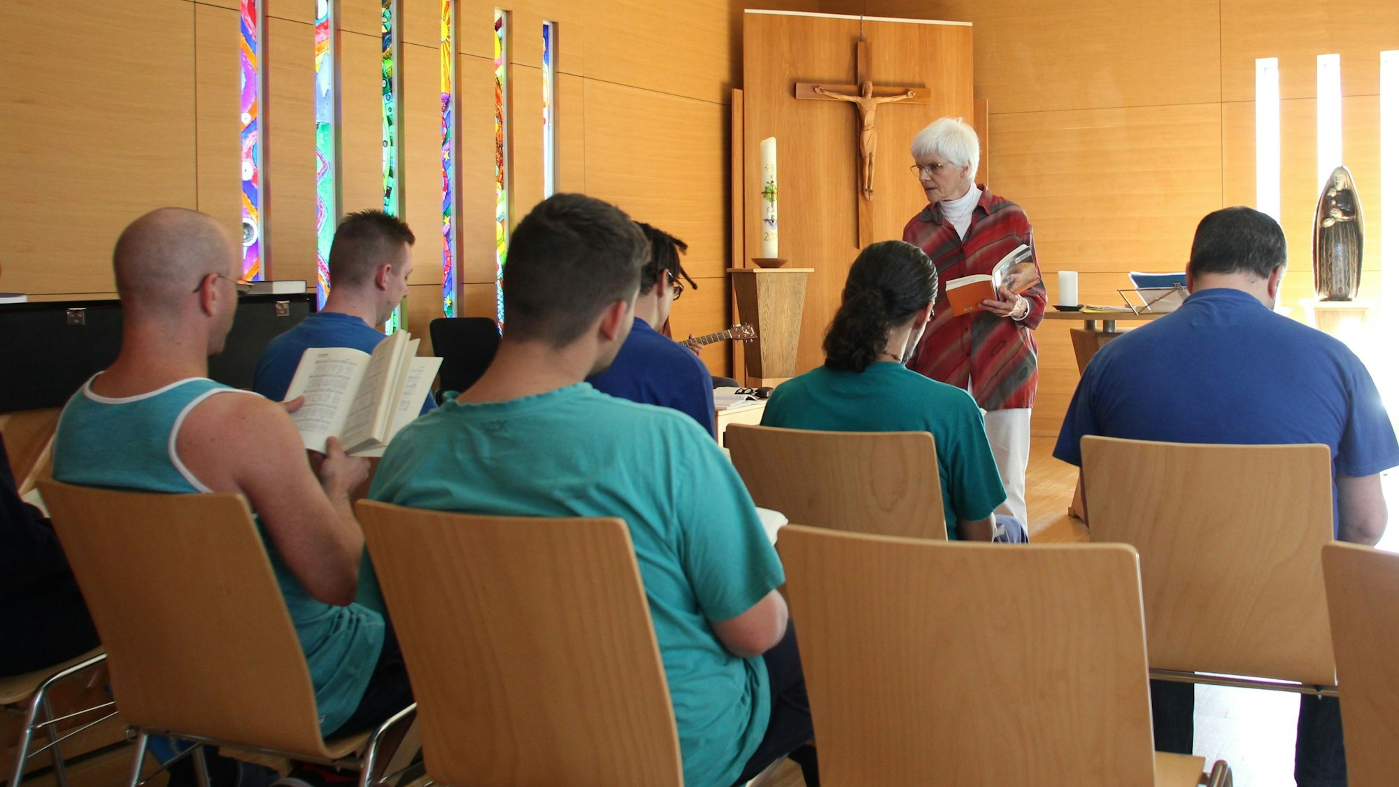 Probe Lioba Lichtschlag - Reportage Gefängnischor von Susanne Rohlfing