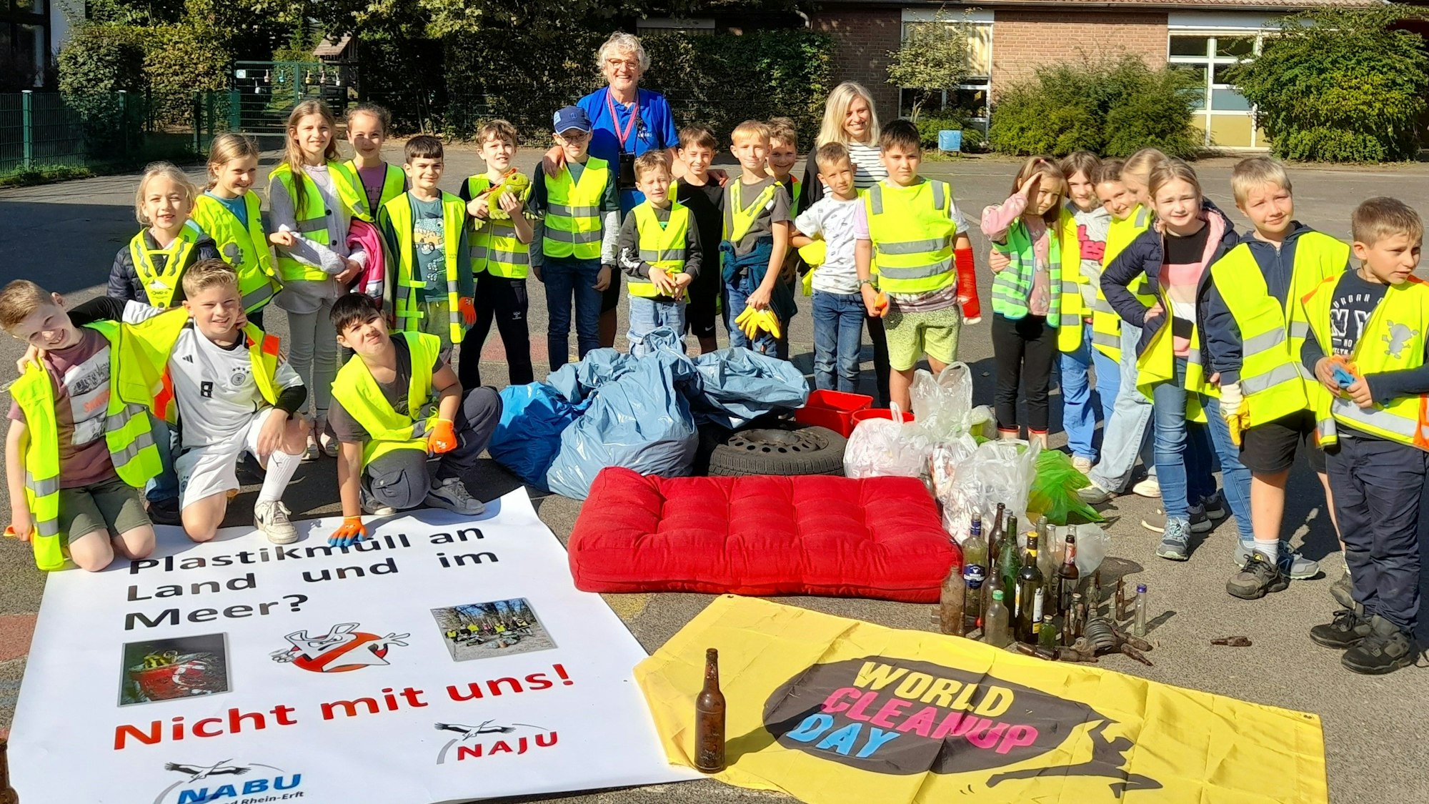 Das Bild zeigt die Klasse 3c der Nordschule in Erftstadt-Lechenich.