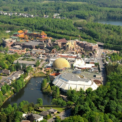 Luftaufnahme vom Phantasialand im Jahr 2008.