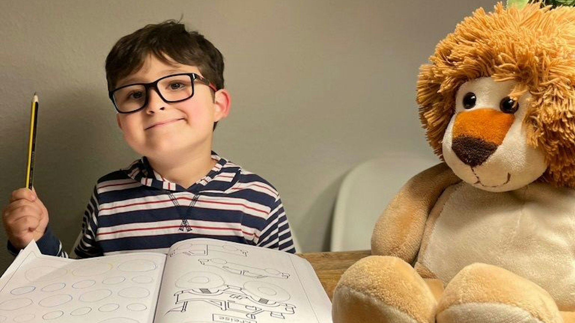 Josef (7) aus Leverkusen ist an Blutkrebs erkrankt. Seine Grundschule Im Kirchfeld ruft zur Typisierungsaktion auf.