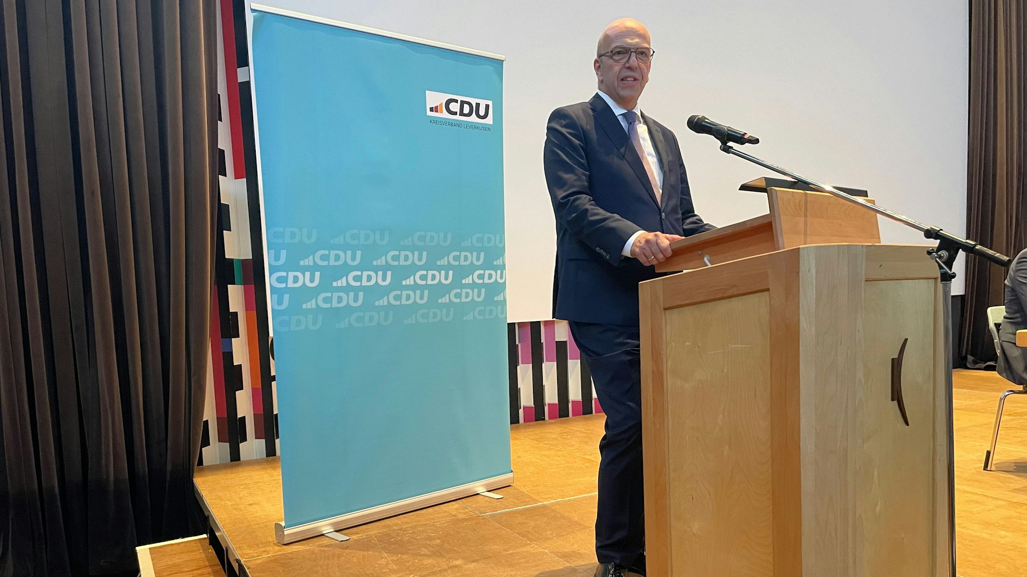 Siegmar Heß tritt bei der Bundestagswahl 2025 für die CDU im Wahlkreis 100 (Leverkusen/Köln IV) an.