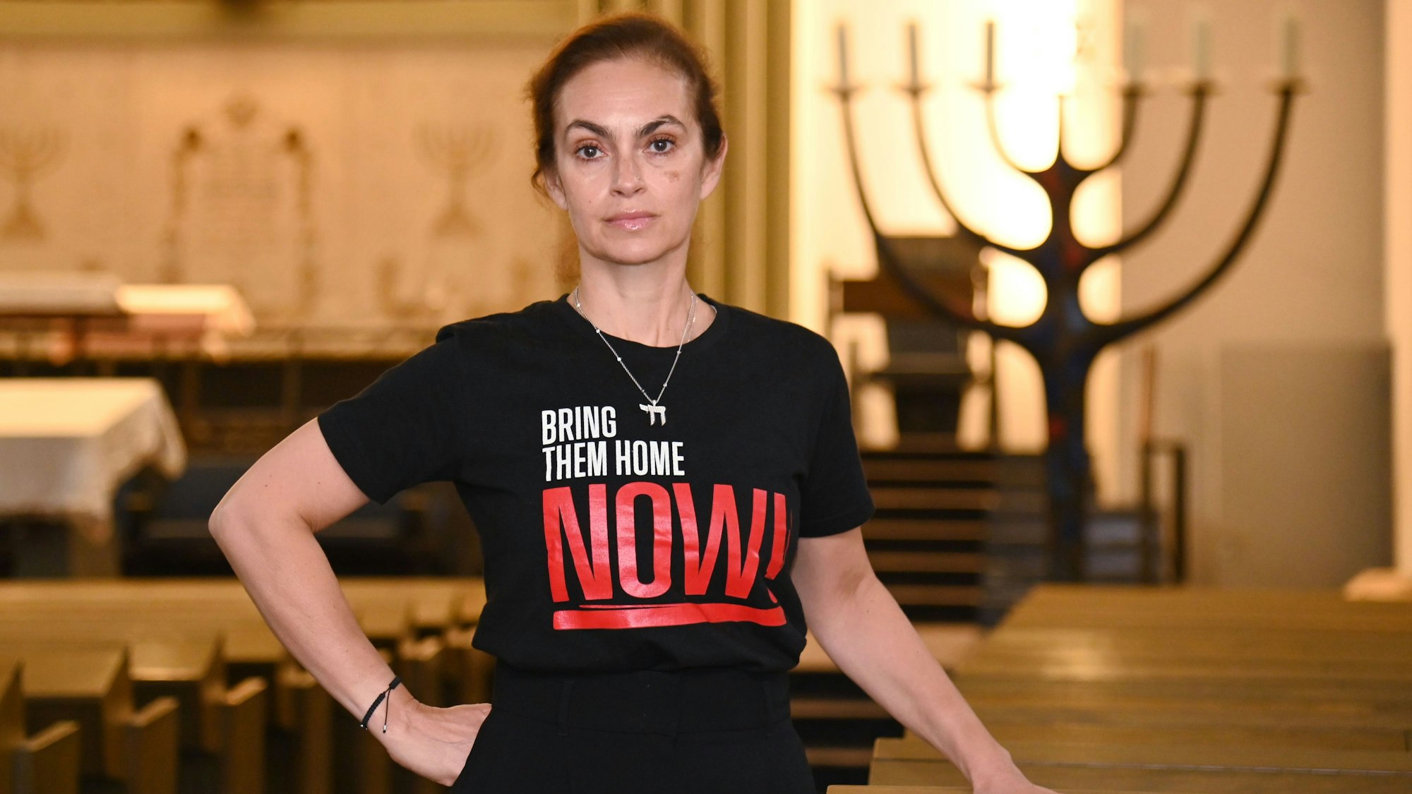 01.10.2024 Köln. Interview mit Bettina Levy von der Synagogengemeinde in der Synagoge Roonstraße. Foto: Alexander Schwaiger