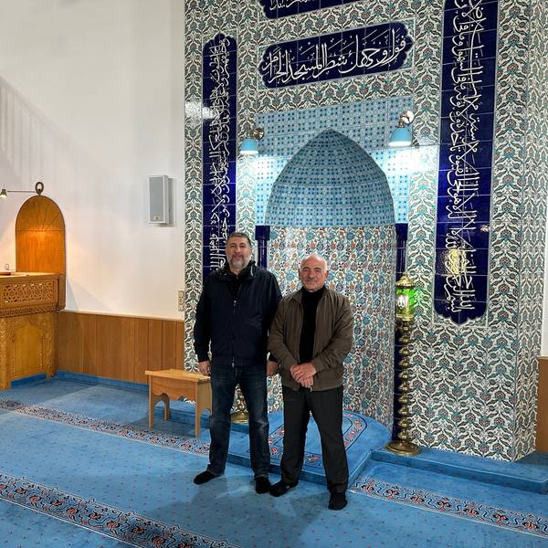 Sinan Özgül und Fetin Karaca im Gebetshaus.
