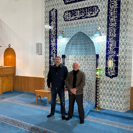 Sinan Özgül und Fetin Karaca im Gebetshaus.