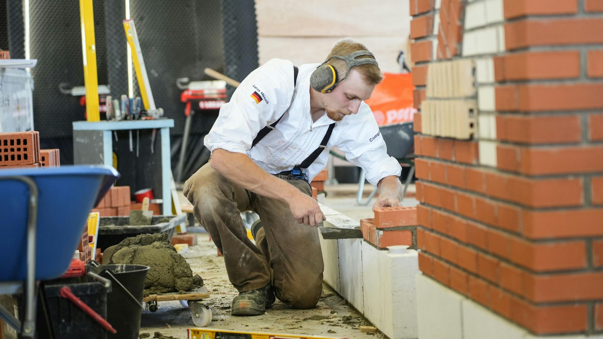 Aaron Masuch (22) während des Wettkampfs beim internationalen Berufswettbewerb World-Skills in Lyon.