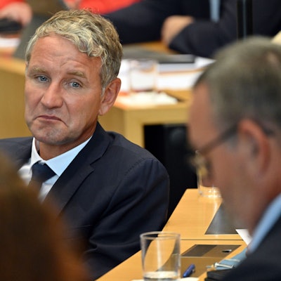 Björn Höcke, AfD-Fraktionschef, sitzt im Plenarsaal während der konstituierenden Sitzung des Thüringer Landtags.