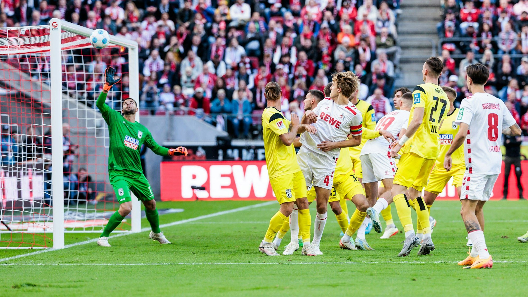 Timo Hübers trifft zum 1:0.