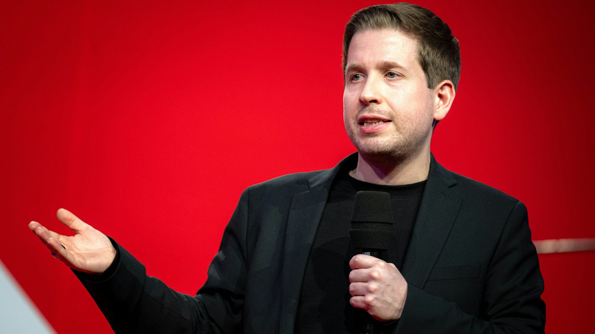 Kevin Kühnert, SPD-Generalsekretär, spricht bei einer Festveranstaltung der SPD Bremen zum 160-jährigen Bestehen.