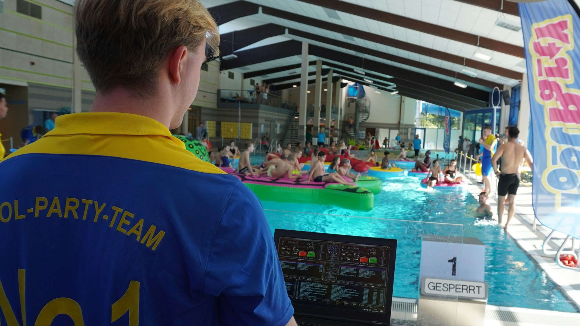 Das Zephyrus-Discoteam sorgte für die Musik.