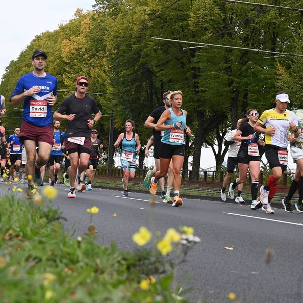 Läufer beim Köln-Marathon