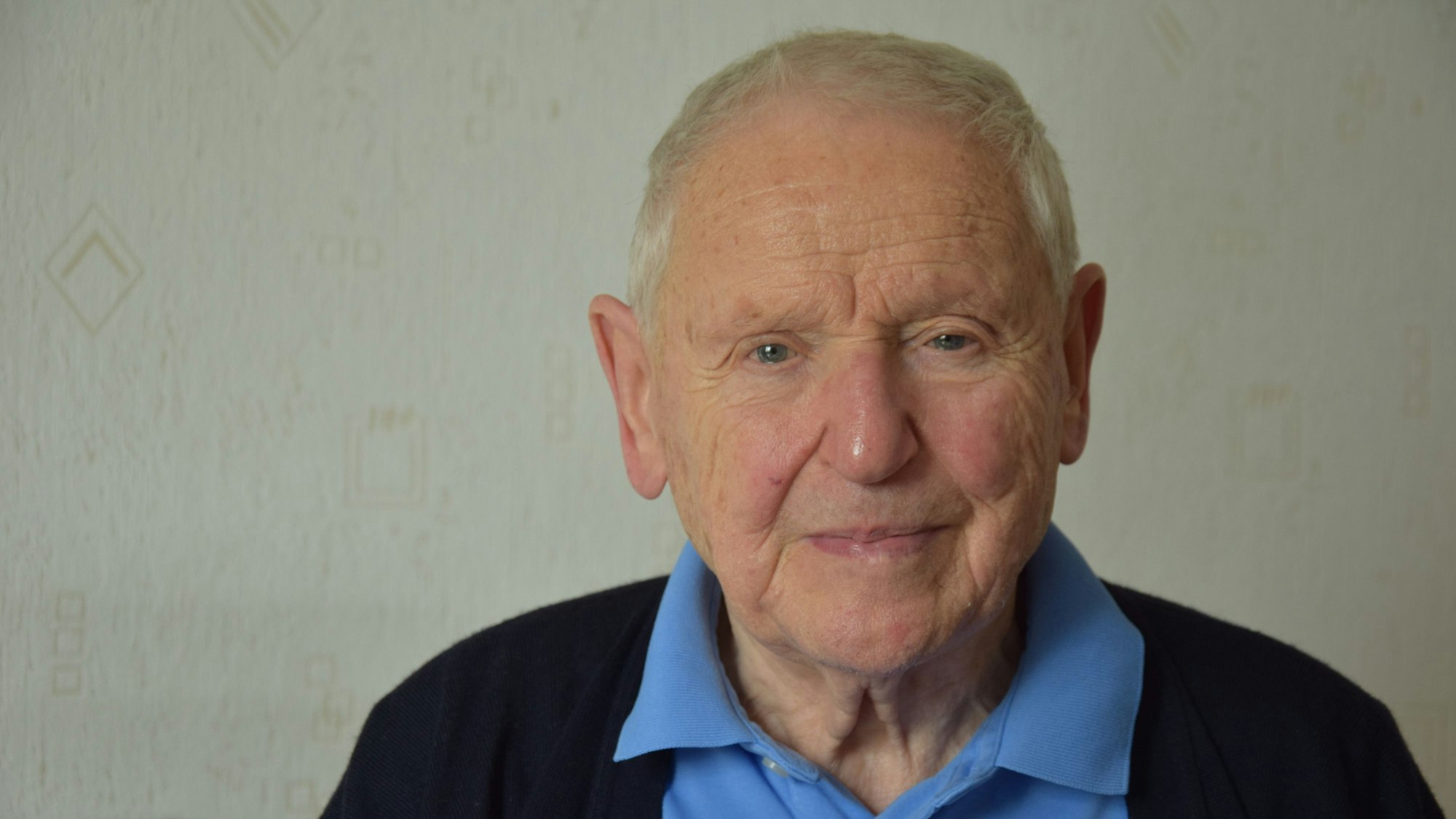 Der Kölner Karl Mattar erinnert sich an die schrecklichen Bilder.