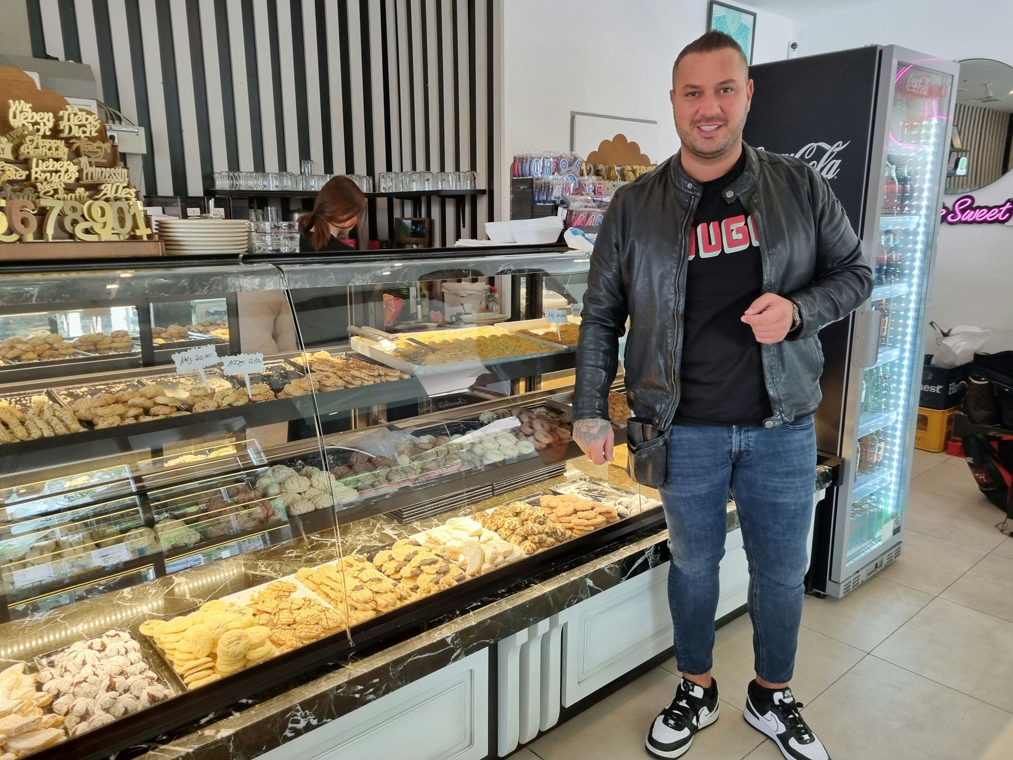 Mohammed Shamsaldun vom Café Chocolate Haus in Leverkusen-Wiesdorf