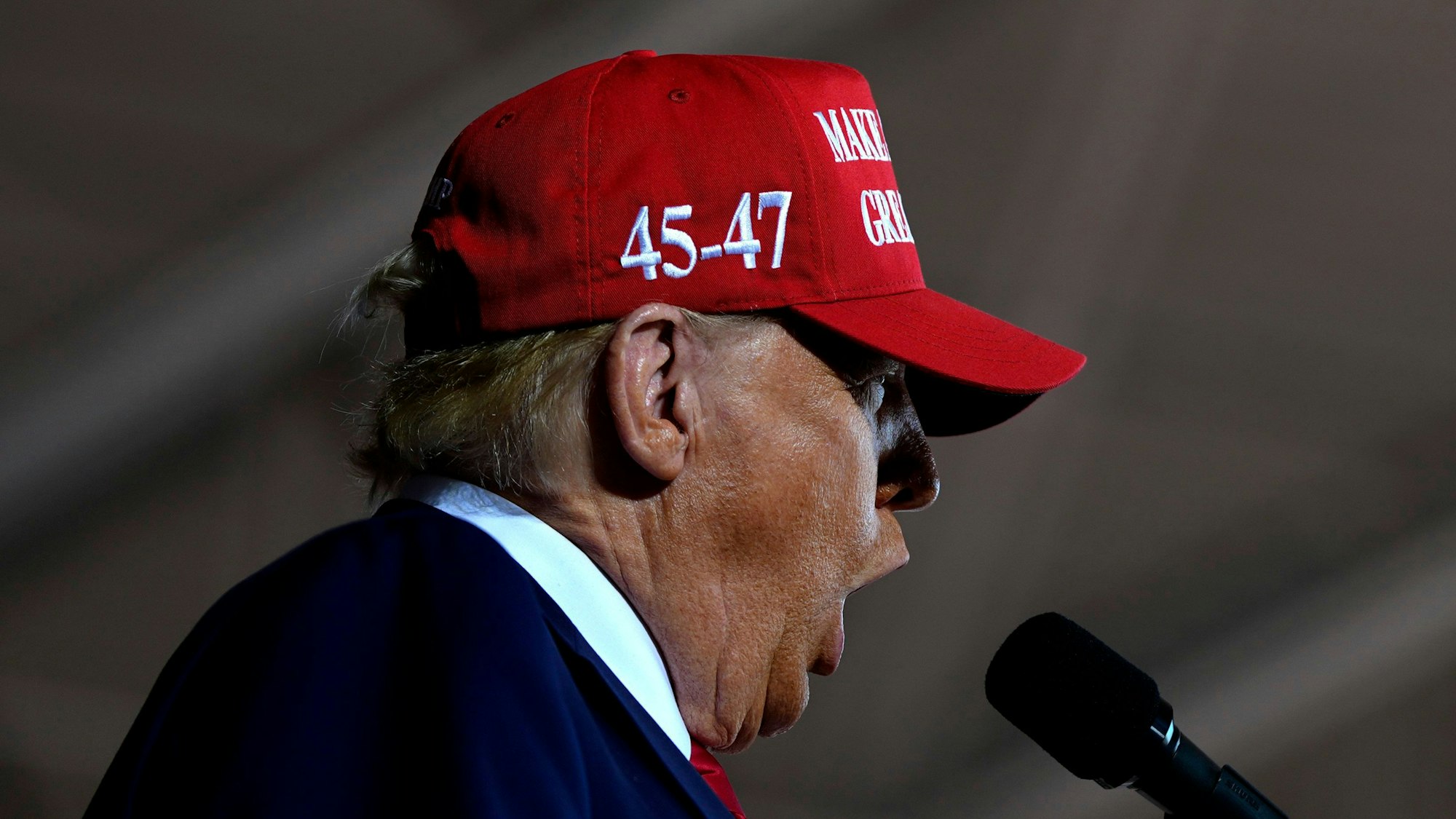 Laut und aggressiv: Beleidigungen gehören bei Donald Trump zum Wahlkampf dazu.