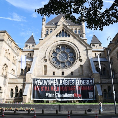 Das Foto zeigt die Synagoge an der Roonstraße.