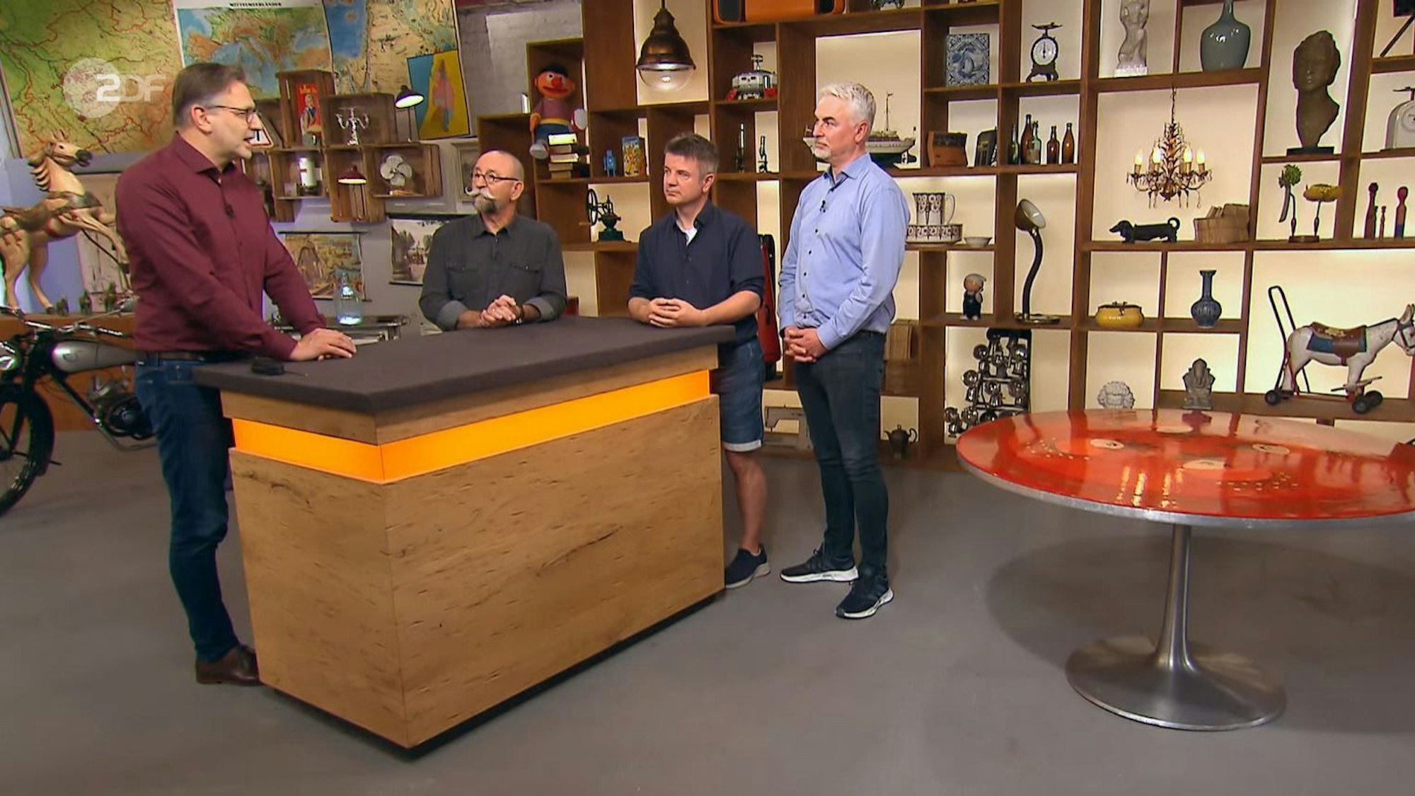 Christian und Lars Lührig (v.r.) mit Horst Lichter und Detlev Kümmel bei „Bares für Rares“.