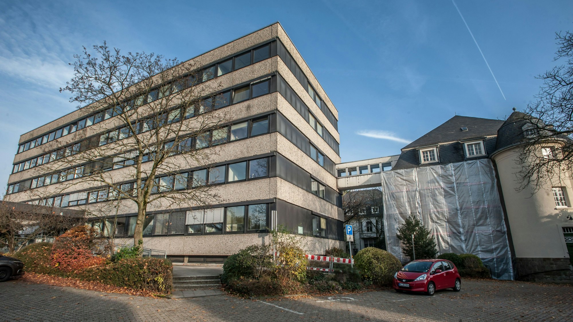 Das Verwaltungsgebäude Miselohestraße.