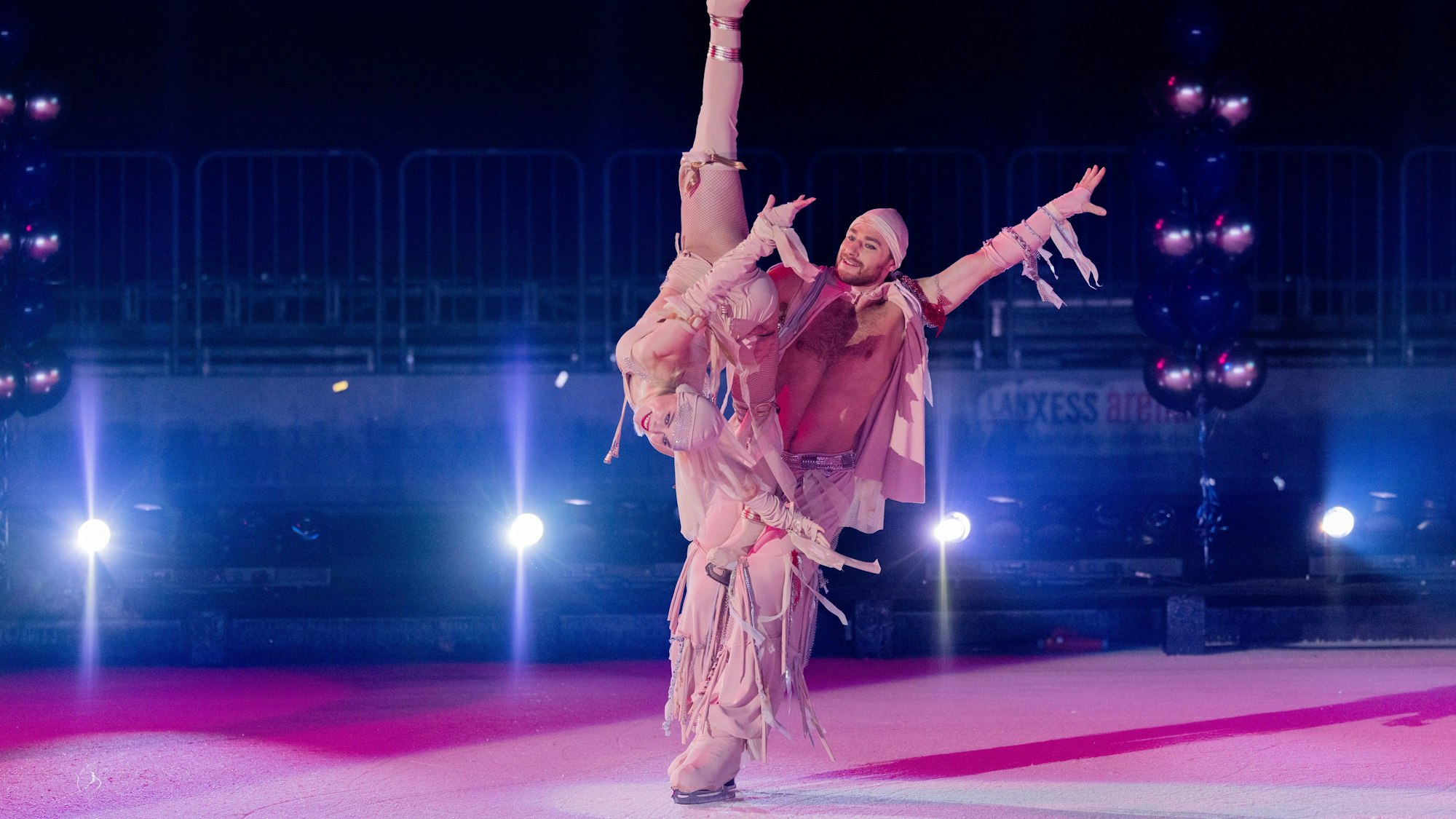 Eiskunstläufer in der Lanxess-Arena