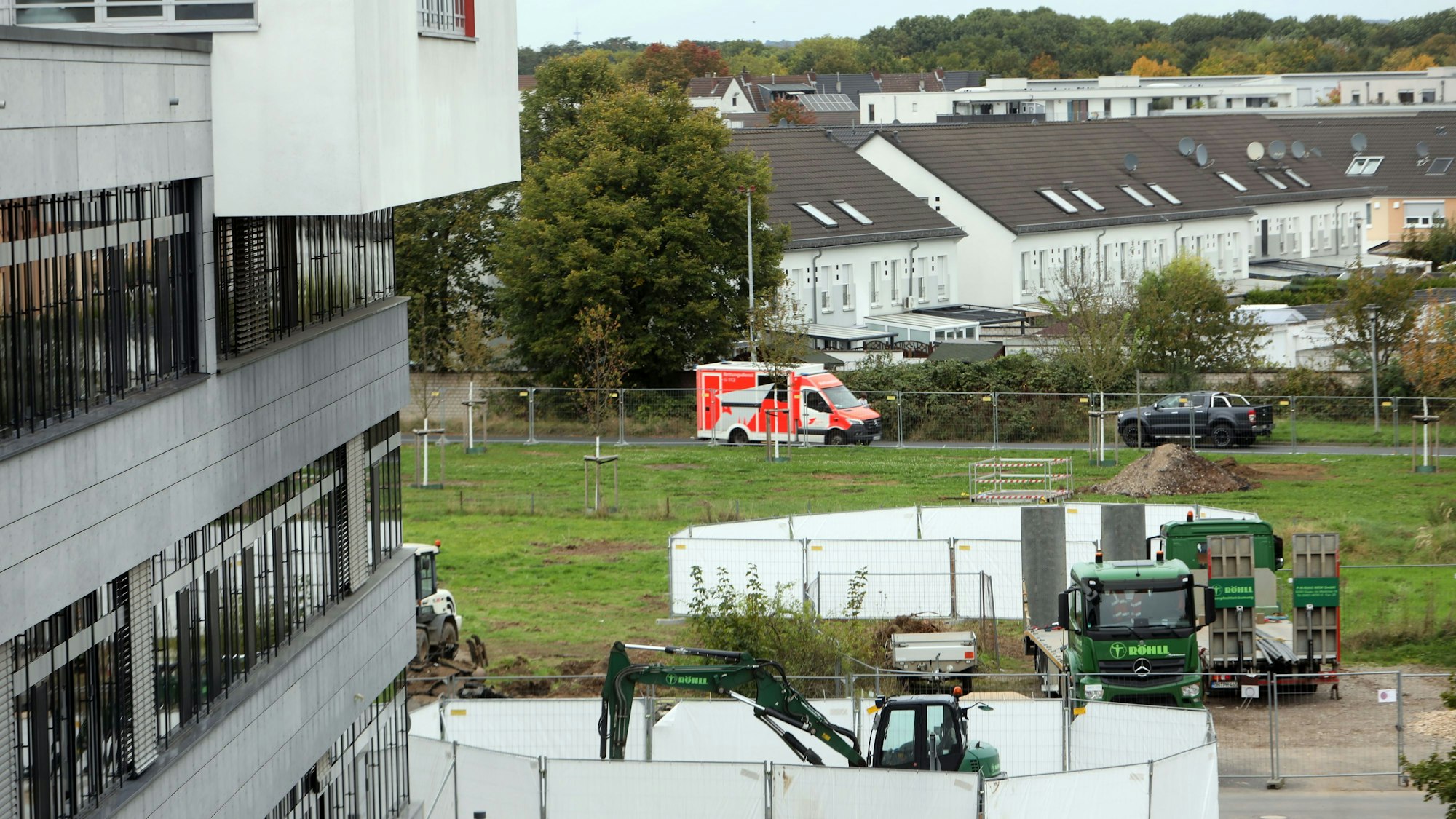 Auf dem Gelände der Kliniken in Köln-Merheim werden mehrere Blindgänger vermutet. Am Mittwoch (9. Oktober) starten die Untersuchungen.