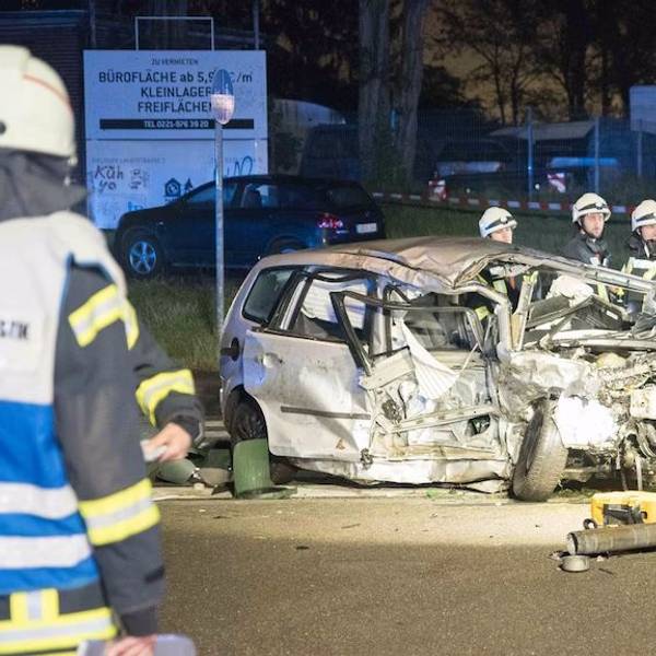 Bei einem Unfall am 6. Mai 2023 auf der Neusser Landstraße in Köln-Niehl ist ein Mann gestorben.