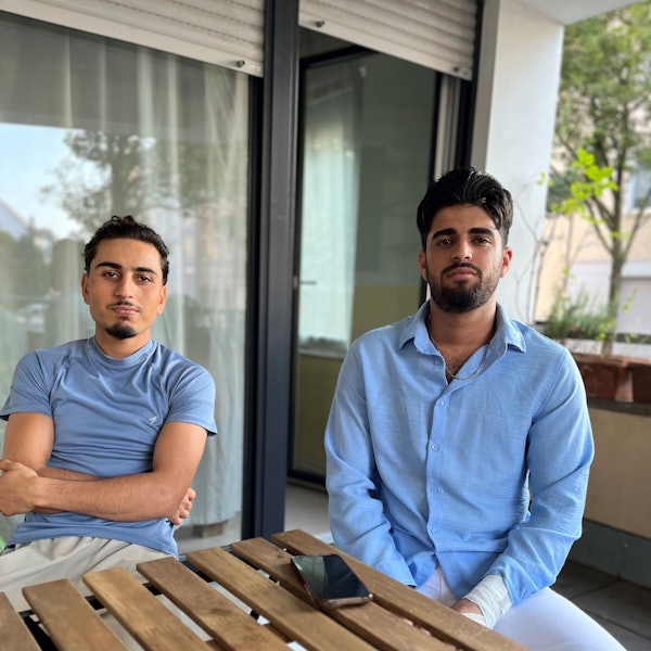 Porträt der Geflüchteten Aziz und Nasrullah