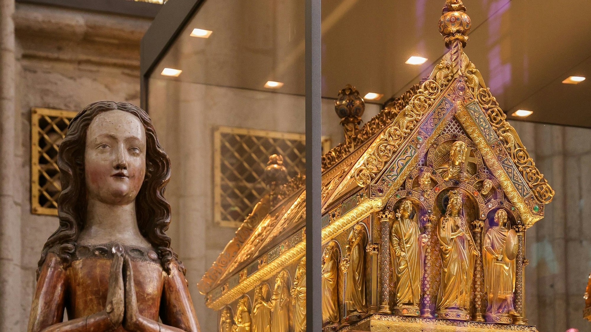 Die Heilige Ursula ist wie der Heilige Gereon Schutzpatronin von Köln. Ihre Reliquien werden in der Stadt aufbewahrt.